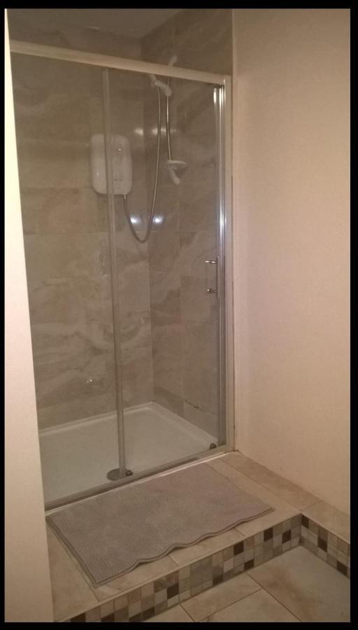 Salthill Village 3 Bed Apartment Голуей Екстериор снимка