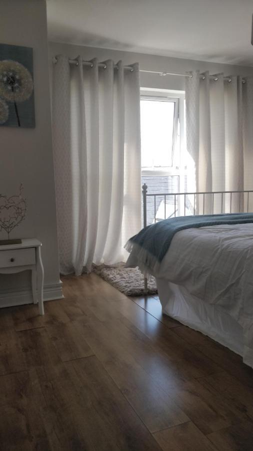 Salthill Village 3 Bed Apartment Голуей Екстериор снимка